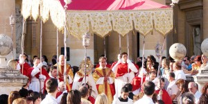A group of people in robes and hoods